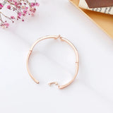 Exquisite Letter V Word Lady Inlaid Zircon Crystal Gold Color Bangle Bracelet Trendy Fashion Luxury Jewelry