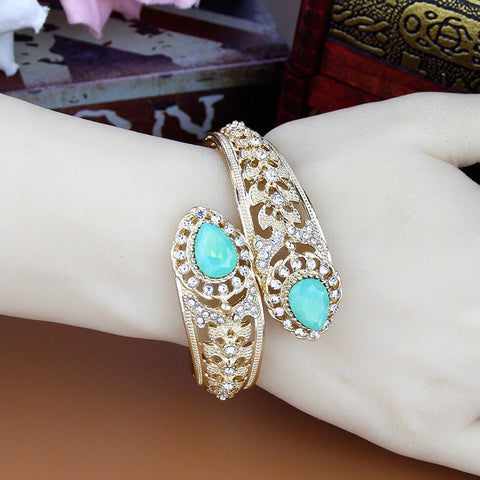 High Quality Gold Color Stunning Mint Green Crystal Traditional Openable Bracelet Bangle